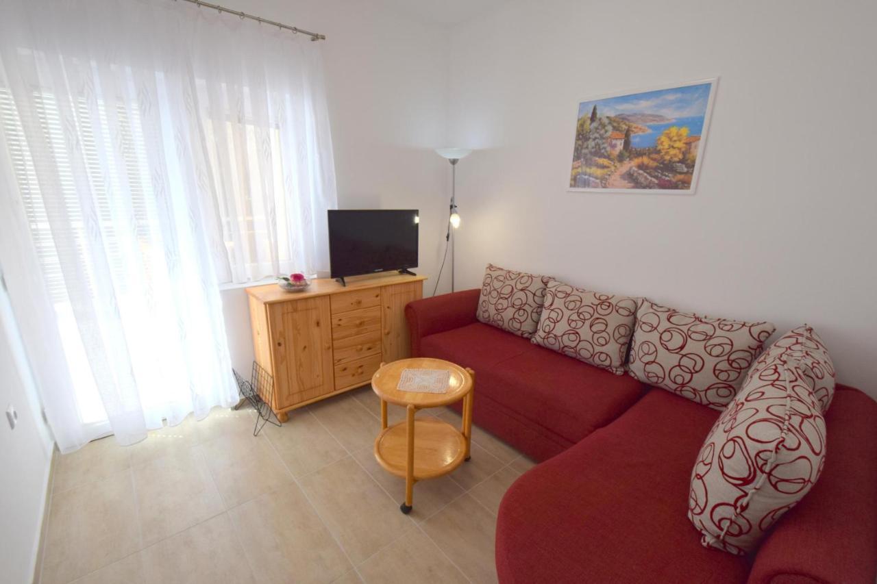 Apartments Buturajac Krk Town Exterior photo