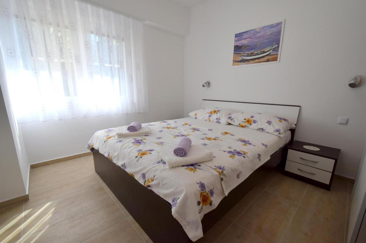 Apartments Buturajac Krk Town Exterior photo